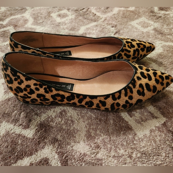 Steven By Steve Madden Calf Hair Leapord Print Point Flats 7.5 EUC - Picture 8 of 12